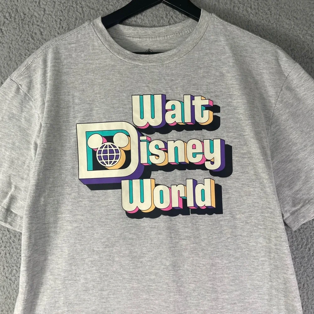 Walt Disney World Mens Large Grey Retro 3D Graphic T-Shirt‎ Mickey Globe Logo